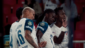 GOLES | LDU GANA SUFRIENDO: TRES PUNTOS QUE CALMAN… PERO NO CONVENCEN